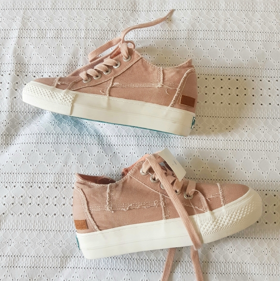 Blowfish Shoes - NWT Blowfish Malibu wedge sneaker